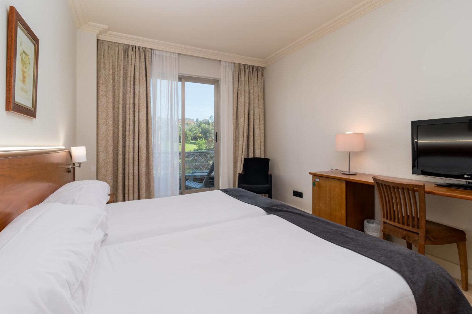 Hotel Milagros Golf Mogro Exterior foto